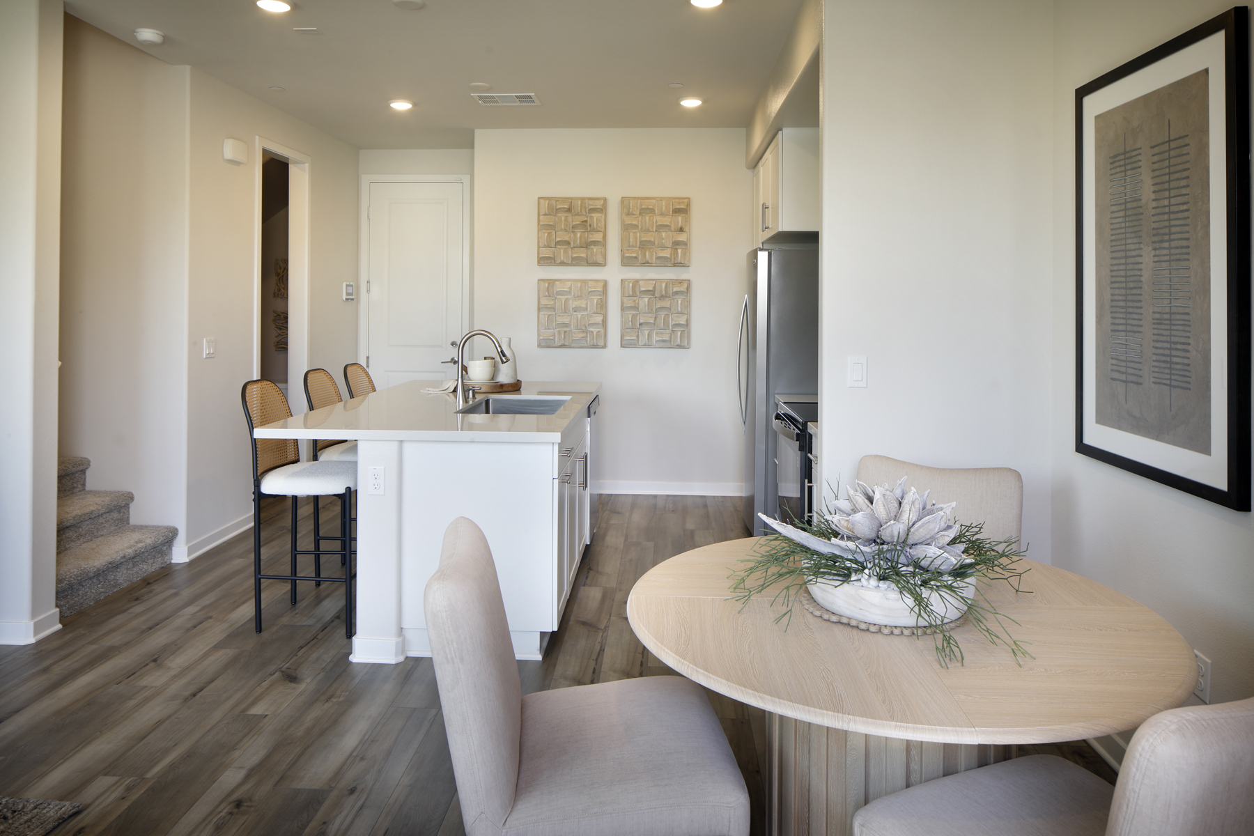 0012 3189 Madrone Lane