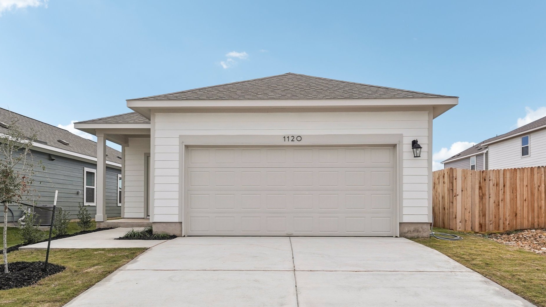 0052 1120 Wild Leaf Way