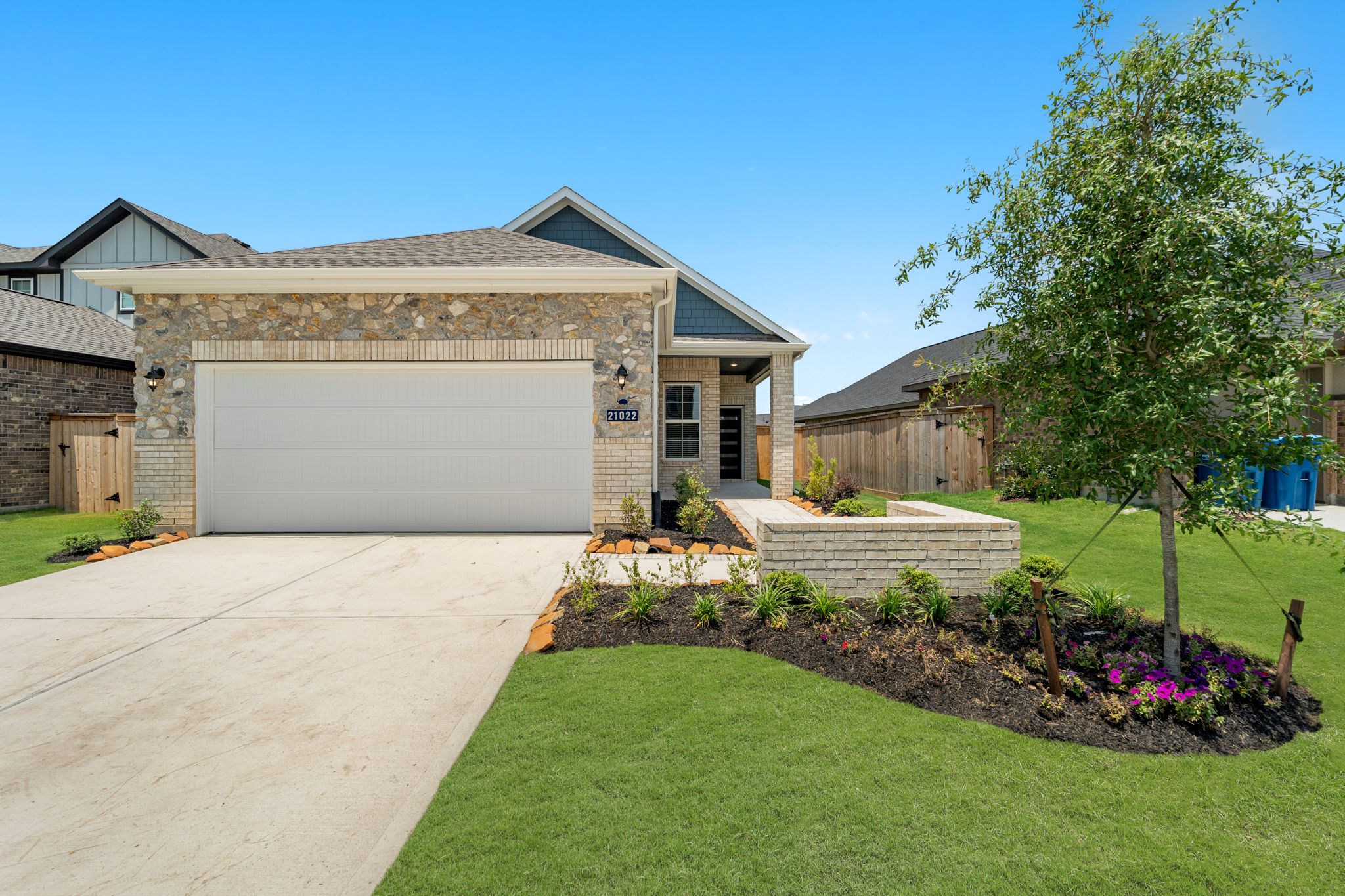 060147 21022 Armstrong County Drive